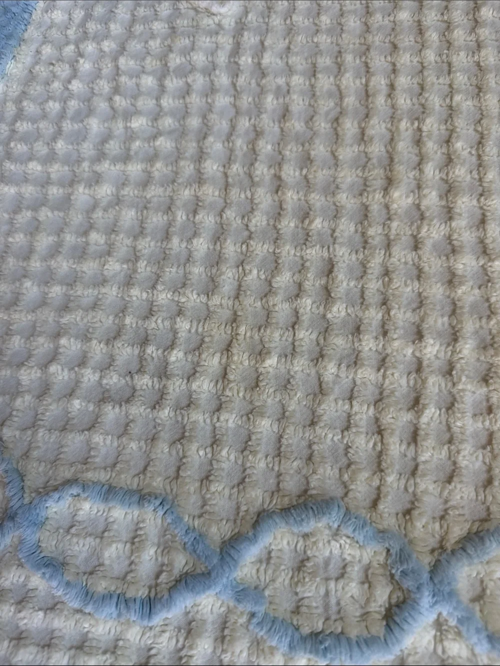 Vtg Chenille crib blanket bedspread featuring a blue puppy with ball & doghouse